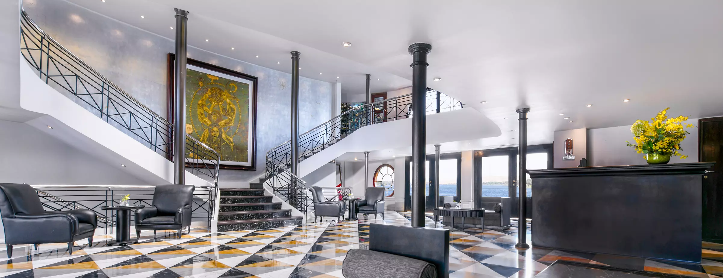 Lobby of the Mövenpick MS Sun Ray Nile cruise